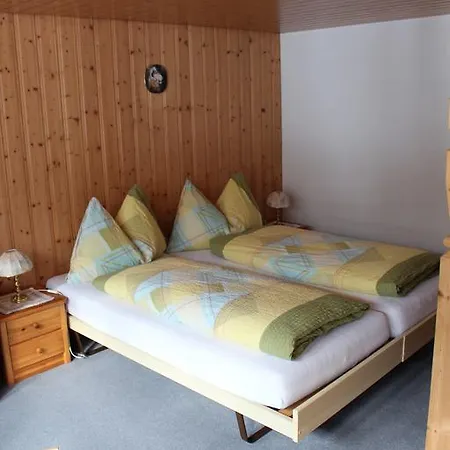 斯皮内小屋酒店